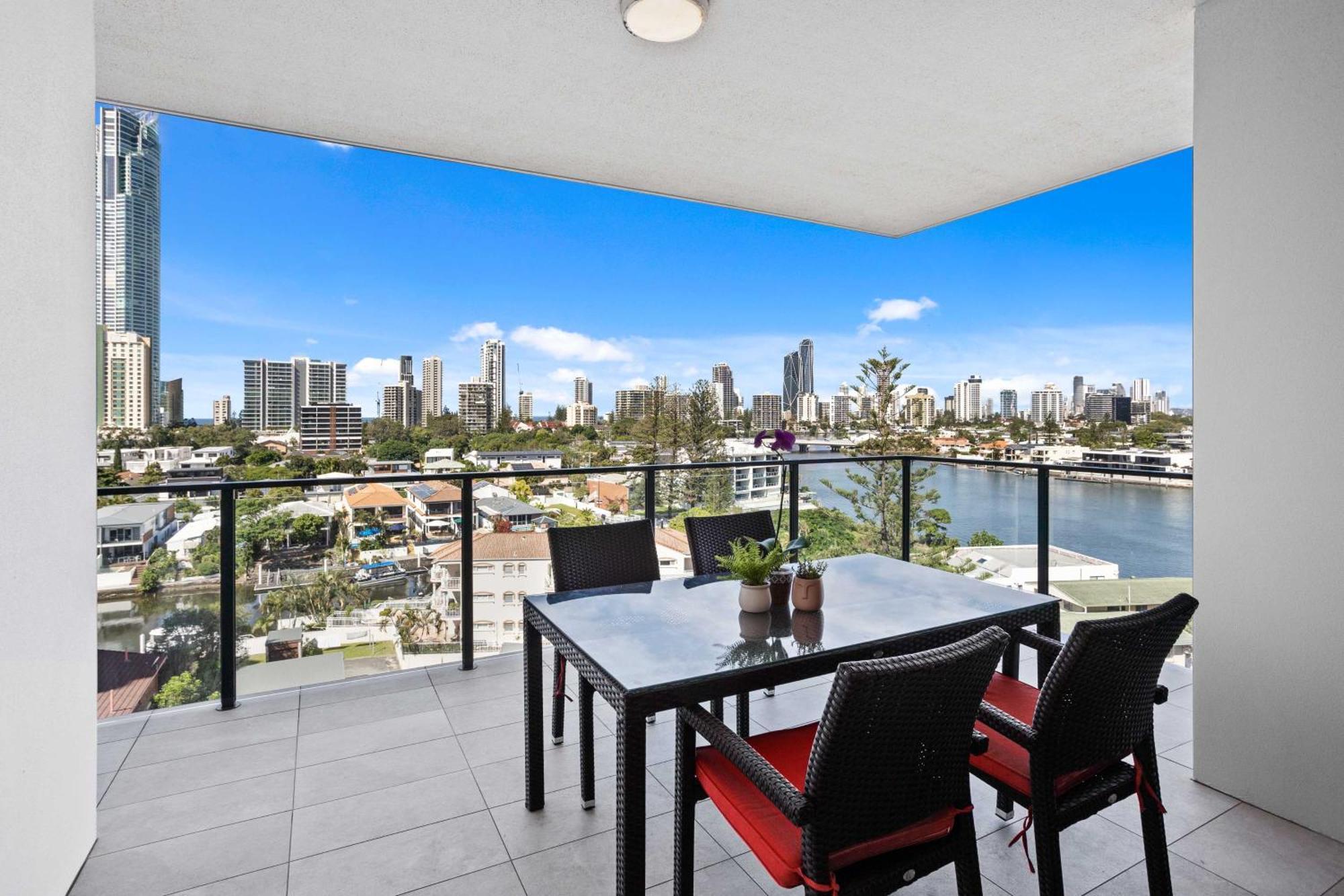 Peninsular Gold Coast Aparthotel Rum bild